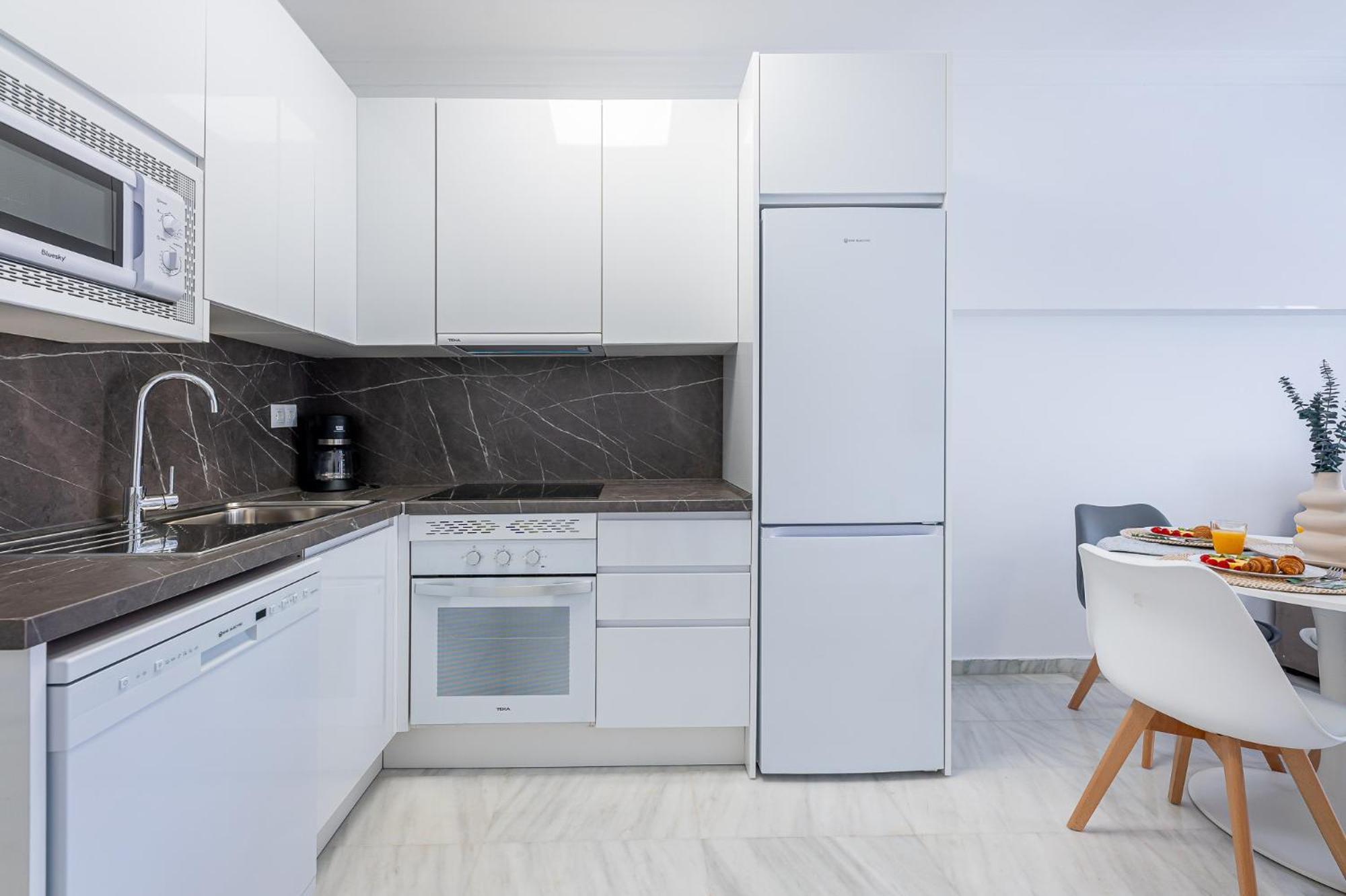 797 Holiday Rentals - Apartamento En Pueblo Quinta A 1 Min De La Playa Benalmádena Exteriör bild