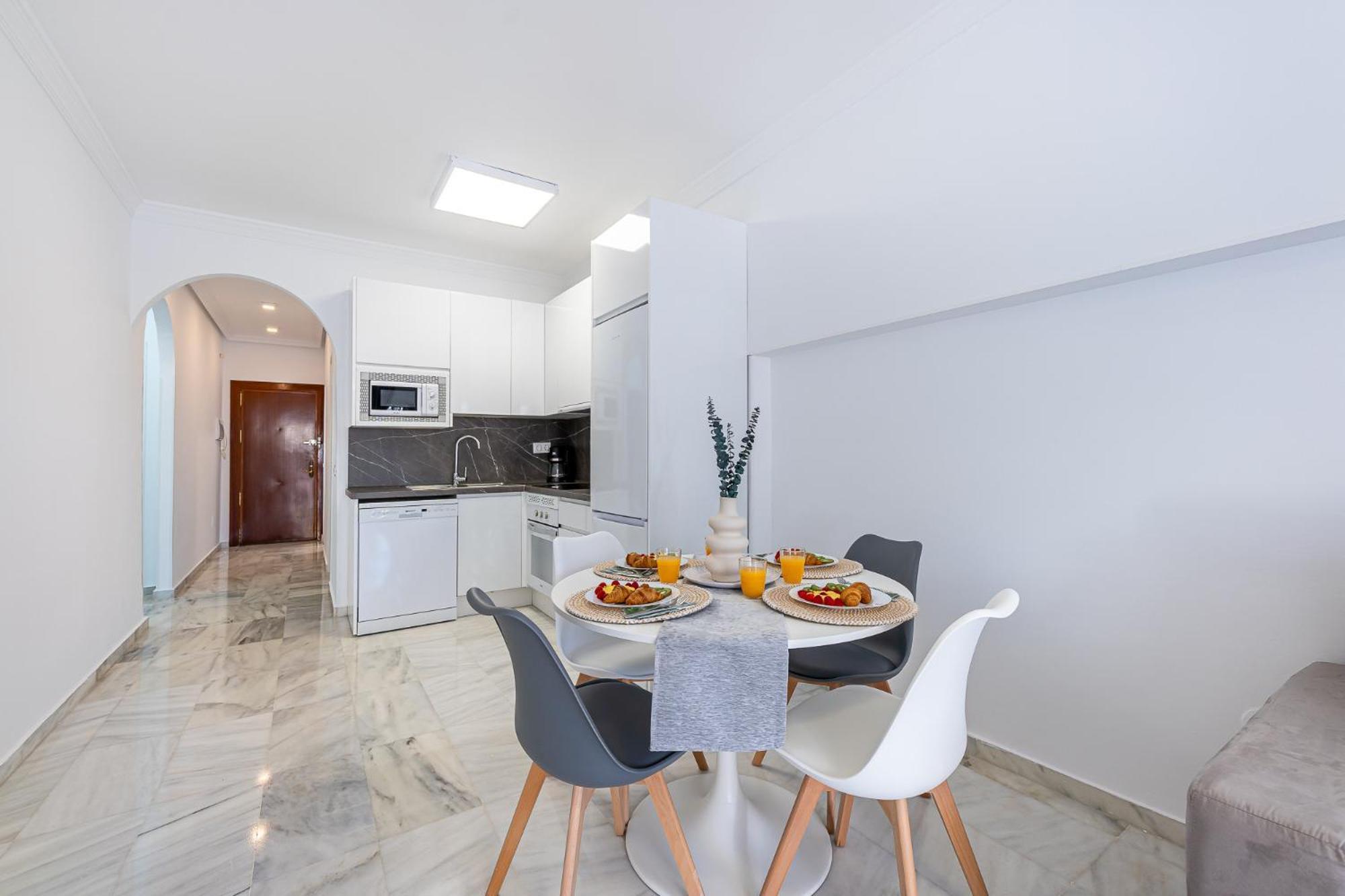 797 Holiday Rentals - Apartamento En Pueblo Quinta A 1 Min De La Playa Benalmádena Exteriör bild