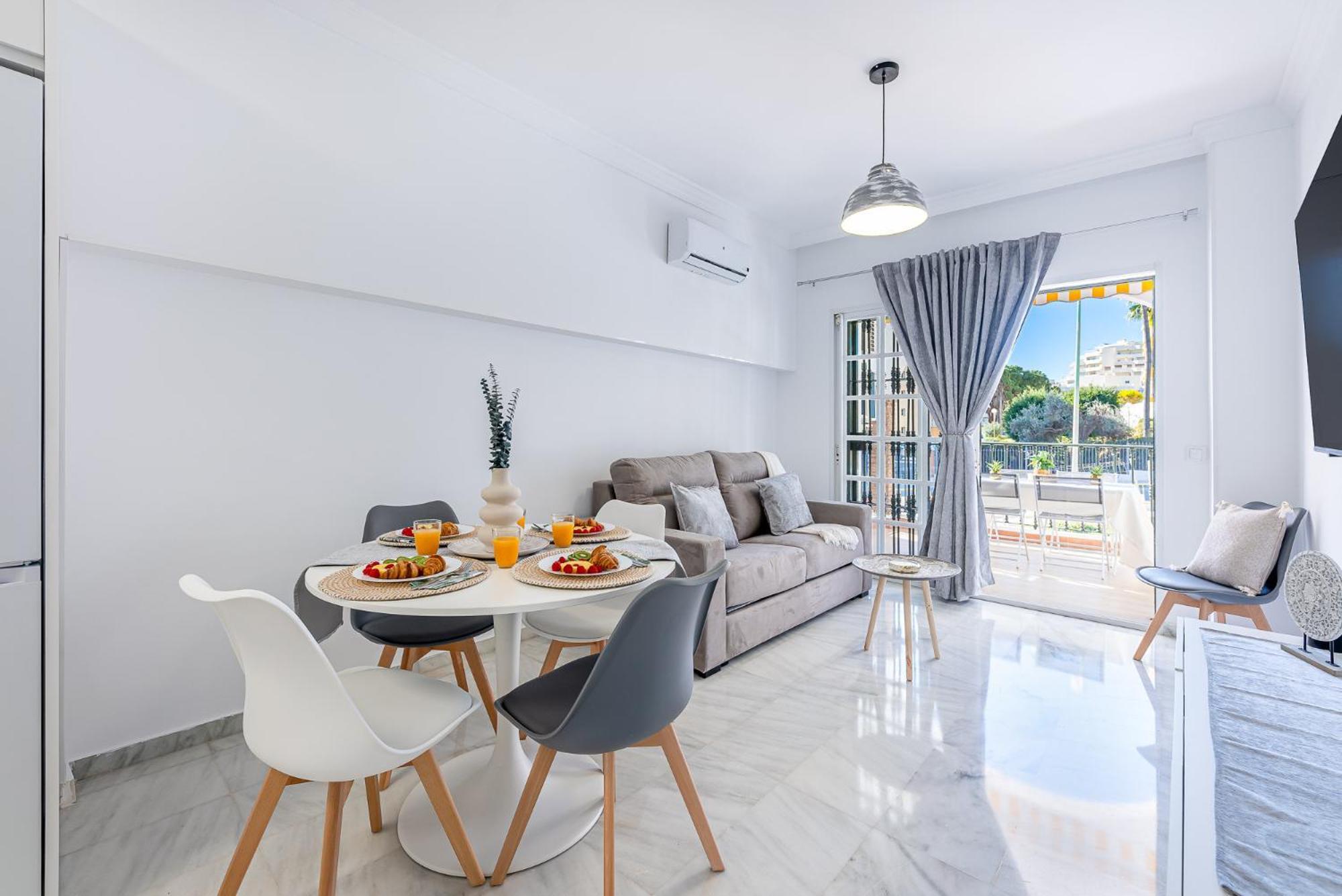 797 Holiday Rentals - Apartamento En Pueblo Quinta A 1 Min De La Playa Benalmádena Exteriör bild